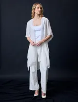 Kimono negro de gasa con apliques de brillos, marca Jessica Mc Clintock.