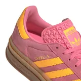 Zapatillas Gazelle Bold de mujer, con diseño multicolor y suela gruesa.