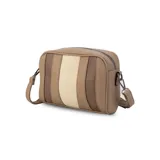 Bandolera rectangular color beige con paneles en diferentes tonos de marrón y beige. Tiene correa larga regulable, cierre superior y bolsillo trasero.