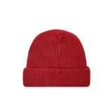 Gorro de lana color rojo de corte regular, con diseño de punto y etiqueta con marca.