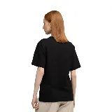 Remera negra de corte relajado con logo de Puma Athletics estampado en el pecho.