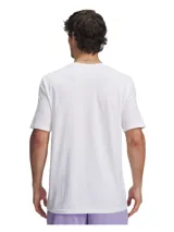 Remera blanca de manga corta con cuello redondo y estampado frontal con la frase "Change the Game" y el logo de Curry en negro.