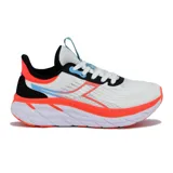 Championes Diadora Proton para running, color blanco con detalles en negro, celeste y naranja.