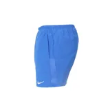 Short deportivo Nike Dri-FIT Challenger para hombre, color gris con logo blanco en la pierna izquierda. Confeccionado en tejido ligero y transpirable con tecnología Dri-FIT, cintura elástica con cordón, calzoncillo interior y bolsillos laterales.