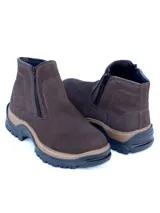 Botas cortas marrones de cuero con cierre lateral y suela de goma.