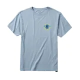 Remera celeste de manga corta con estampado de calavera en el pecho.