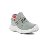 Zapatillas deportivas en color plata con detalles en coral, diseño ligero y ventilado, ideal para running.
