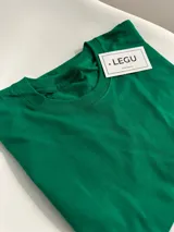 Remerón oversize azul eléctrico de algodón.