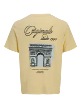 Camiseta color crema con estampa trasera del Arco del Triunfo en París.