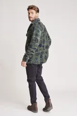 Pantalón de jean de corte slim fit, color negro, con bolsillos delanteros y traseros.