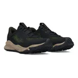 Championes de trail running Under Armour Charged Maven Trail, color marrón con detalles en negro y suela beige con motas.