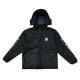 Campera negra con interior de polar, capucha extraíble y estampado de logo en el pecho y mangas.