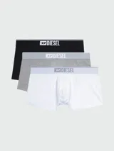 Pack de tres bóxers Diesel, uno gris liso con pretina gris claro con logo, y dos con estampados.