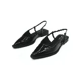Zapato femenino elegante y fresco, con punta fina, talón abierto y tiras cruzadas en el empeine.