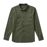 Camisa de manga larga color verde militar, con cuello clásico, cierre frontal con botones, dos bolsillos con solapa abotonada en el pecho y corte recto.