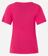Blusa fucsia de viscosa con escote en V y aro metálico.