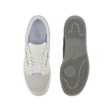 Championes New Balance BB 480 de cuero blanco y negro, inspirados en el baloncesto de los años 80, con plantilla Ortholite acolchada y cuello acolchado para mayor comodidad.