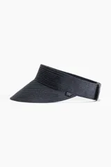 Visera de paja de papel trenzada color negro, con cinta antitranspirante de tela y cierre autoadherente atrás.