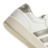 Championes urbanos Adidas Breaknet 3.0, color blanco con detalles en gris, confeccionados en material sintético, con las tres tiras características de la marca en los laterales y suela de goma.