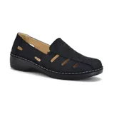 Zapato abierto de mujer, color negro, con diseño perforado para mayor transpirabilidad y comodidad en el andar diario.