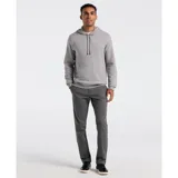 Buzo hoodie gris con cordones ajustables en la capucha, bolsillo tipo canguro y logo pequeño bordado en el pecho.
