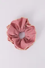 Scrunchie para el pelo con estampado de cuadros rojos y blancos, con borde de encaje.