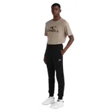 Pantalón de jogging negro con cordón ajustable en la cintura, puños elásticos y logo de la marca O'Neill estampado en blanco en el muslo izquierdo.
