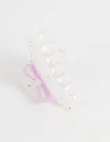 Broche para el pelo color blanco con apliques de strass y un moño color salmón.