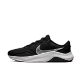 Championes de entrenamiento Nike Legend Essential 3 Next Nature, color negro con detalles en blanco. Zapatillas de caña baja con capellada de malla y superposiciones sintéticas para mayor durabilidad y sujeción. Entresuela de espuma para amortiguación y suela de goma para tracción.