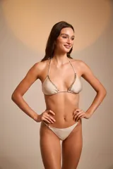 Colaless de lycra estampada en tonos rosa y verde con diseño abstracto.