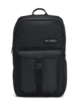 Mochila Under Armour negra con logo en el frente, múltiples bolsillos y correas ajustables. Fabricada con materiales resistentes al agua.