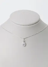 Cadena de plata 925 con dije ovalado con circonias.