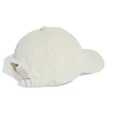 Gorra de béisbol Adidas color blanco hueso, confeccionada en pana con logo bordado en azul marino.
