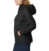 Campera puffer negra para mujer, marca Columbia, modelo Silver Falls II Hood. Confeccionada con tecnología Omni-Shield que repele la humedad y Thermarator que mantiene abrigado. Cuenta con capucha, bolsillos con cierre, puños elásticos y se puede guardar en el bolsillo de la mano.
