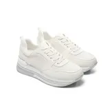 Zapatillas urbanas blancas con detalles plateados en el talón y la suela. Cierre con cordones blancos.