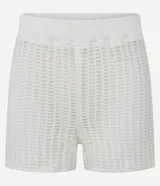 Short marrón de punto con forro.