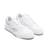 Championes Reebok BB 1000 de cuero blanco con detalles en gris.