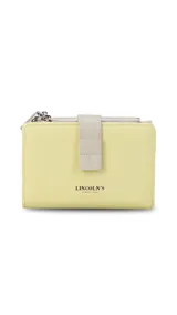 Billetera color amarillo pastel con cierre de cremallera y presilla con broche. Incluye espacio para tarjetas, billetes y monedero con cierre.