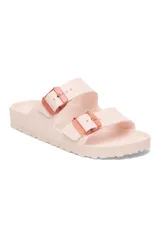 Sandalias Birkenstock Arizona Sb Eva color rosa claro, con doble tira y hebillas ajustables color cobre.