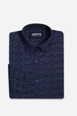 Camisa de hombre de manga larga con estampado floral, confeccionada en tejido tipo lino.