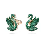 Caravanas de botón en forma de cisne con cristales verdes y baño en tono oro rosa.