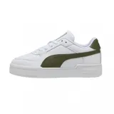 Championes urbanos Puma CA Pro Classic II, color negro con detalles dorados y suela blanca con línea negra.