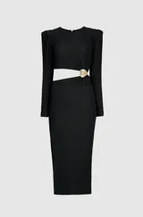 Vestido midi negro de punto con mangas largas abullonadas, abertura lateral en la cintura con detalle de hebilla dorada y falda ajustada.