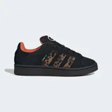 Championes Adidas Campus 00s negros con exterior de pelo de poni con estampado de leopardo y detalles en naranja.