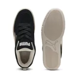 Championes urbanos Puma Park Lifestyle Raw, color negro con detalles en blanco y suela color crema.