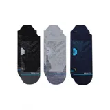 Pack de tres pares de medias ligeras con tecnología Feel360™ y Infiknit™, diseñadas para mejorar el rendimiento y ofrecer comodidad.