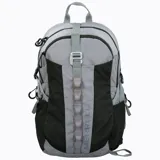 Mochila unisex color naranja y marrón de 22 litros, fabricada en poliéster rip-stop con tratamiento repelente al agua y cobertor impermeable de alta visibilidad. Cuenta con cinturón lumbar, respaldo acolchado con Mesh Foam Core, cinta Daisy chain, bolsillos laterales para botellas, ajuste de cinta de pecho con silbato y bolsillo para llaves en la hombrera.
