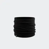 Cuello tubular (buff) de polar negro, diseñado para mantener el calor en climas fríos. Presenta un pequeño logo de la marca en la parte inferior.