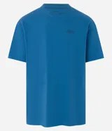 Remera relaxed de algodón color azul con estampa lettering y dibujo de una linterna en la espalda.