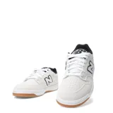 Championes New Balance modelo NM480SWG, color blanco con detalles en negro, para hombre. Ideales para skate y uso urbano.